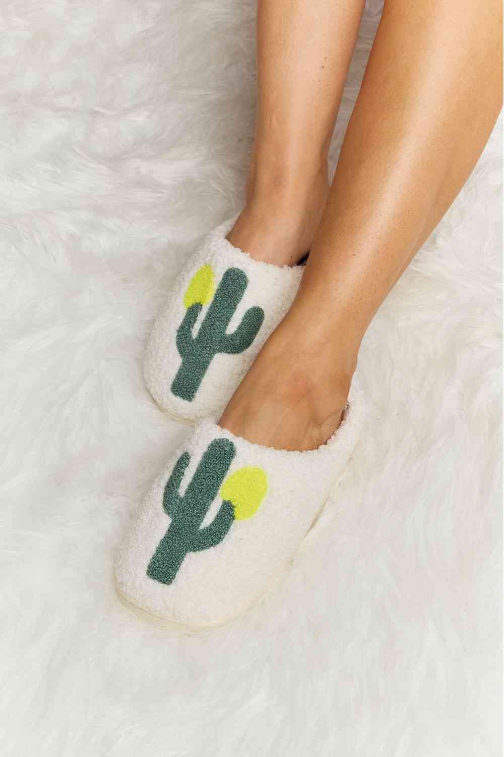 Melody Cactus Plush Slide Slippers - Opulence & Essence